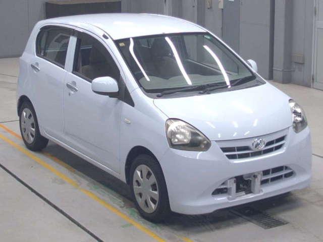 DAIHATSU MIRA E S 2012