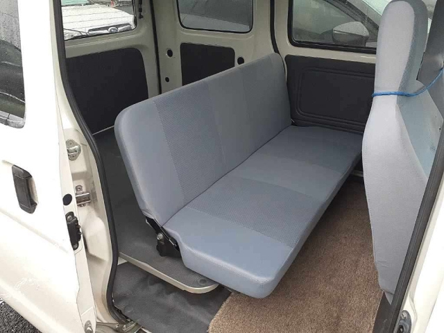 DAIHATSU HIJET VAN 2009