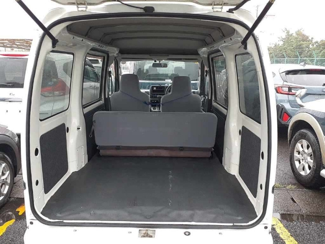 DAIHATSU HIJET VAN 2009