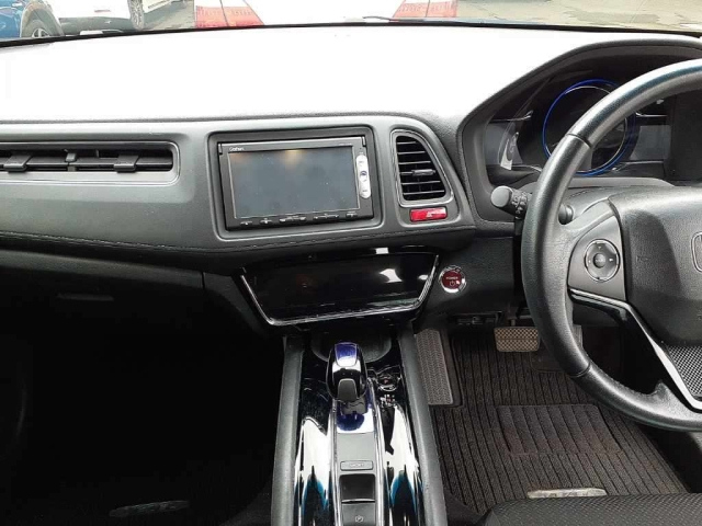 HONDA VEZEL 2014