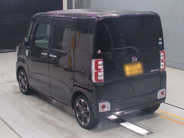 DAIHATSU WAKE 2019