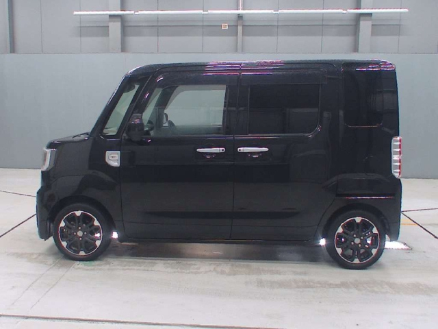 DAIHATSU WAKE 2019