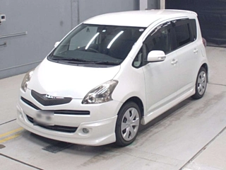 TOYOTA RACTIS 2010