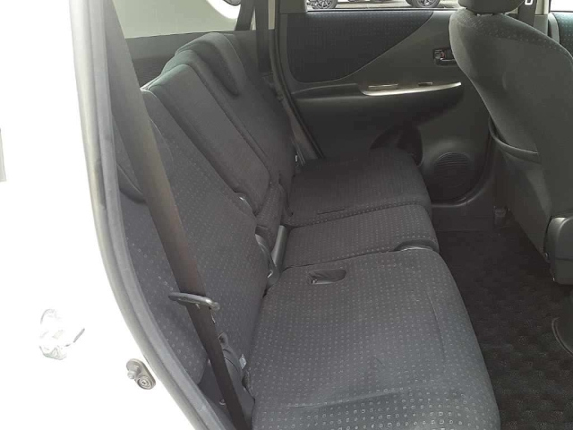 TOYOTA RACTIS 2010