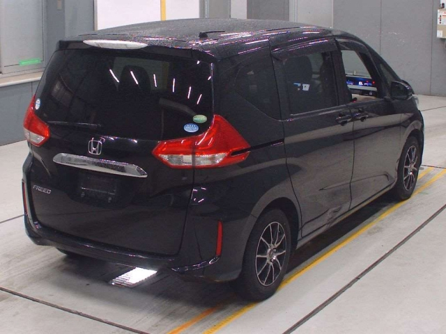HONDA FREED 2016