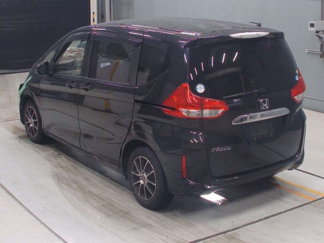 HONDA FREED 2016