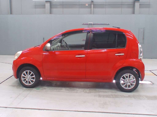 TOYOTA PASSO 2010
