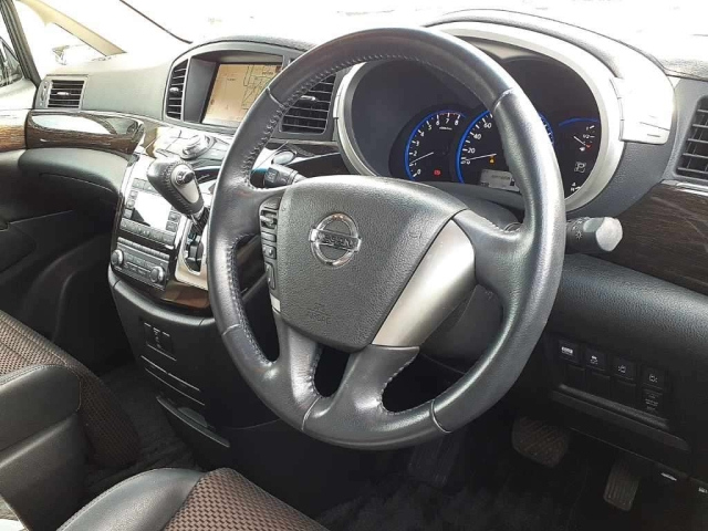 NISSAN ELGRAND 2010