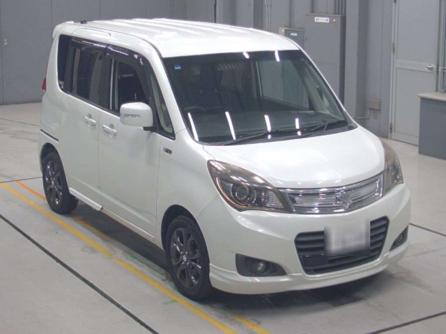 SUZUKI SOLIO 2015