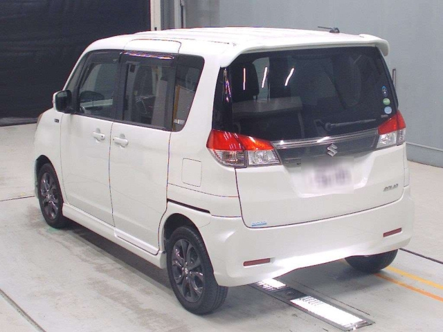 SUZUKI SOLIO 2015
