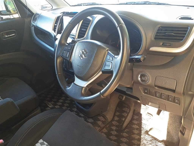 SUZUKI SOLIO 2015