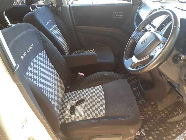 SUZUKI SOLIO 2015