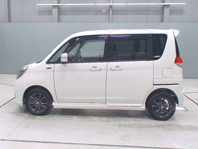 SUZUKI SOLIO 2015