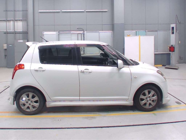 SUZUKI SWIFT 2009