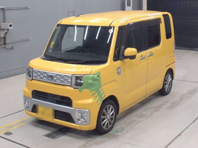 DAIHATSU WAKE 2014