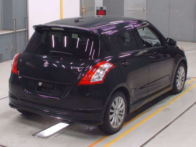 SUZUKI SWIFT 2012