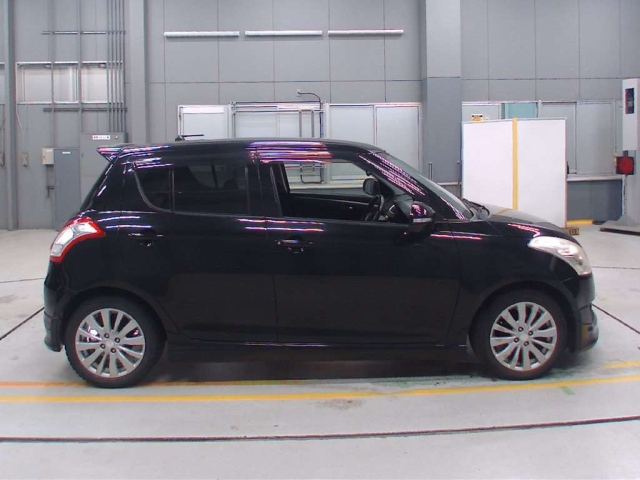 SUZUKI SWIFT 2012