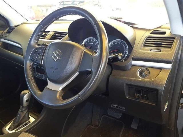 SUZUKI SWIFT 2012