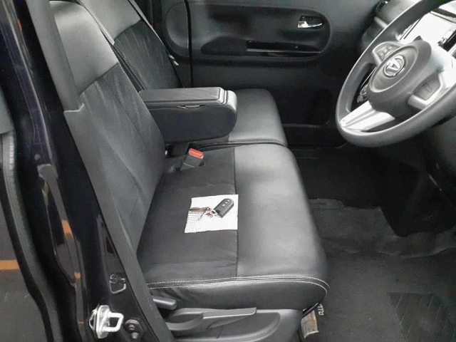 DAIHATSU TANTO 2015