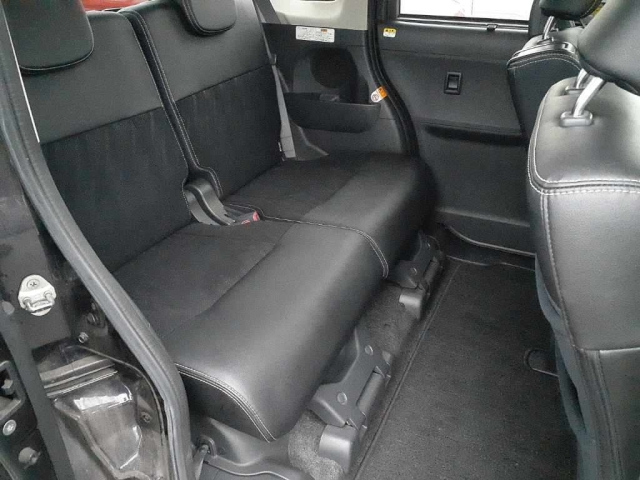 DAIHATSU TANTO 2015
