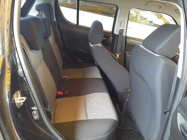 SUZUKI SWIFT 2012