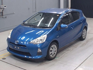 TOYOTA AQUA 2012