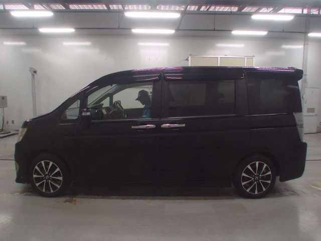 HONDA STEP WAGON 2012