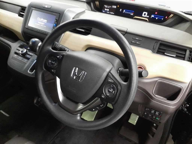 HONDA FREED 2017