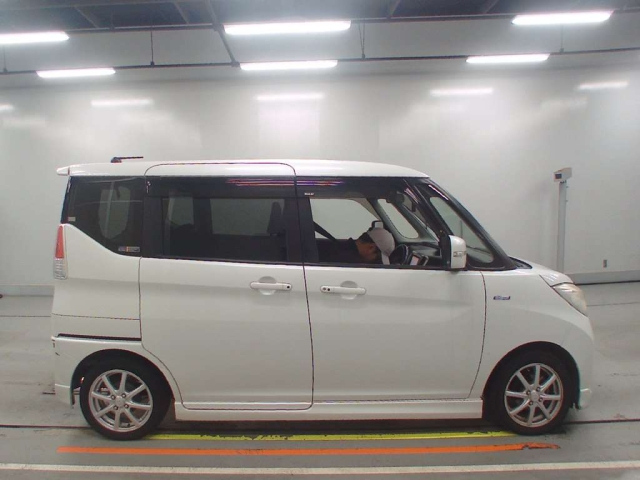 SUZUKI SOLIO 2016