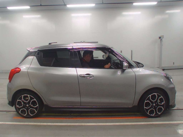SUZUKI SWIFT 2022