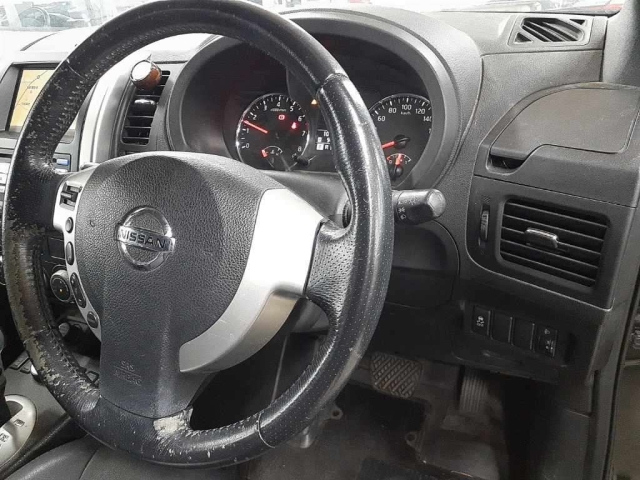 NISSAN X-TRAIL 2010