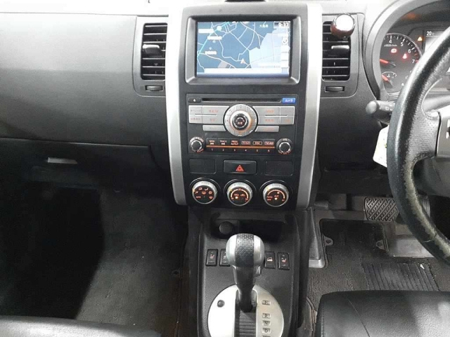 NISSAN X-TRAIL 2010