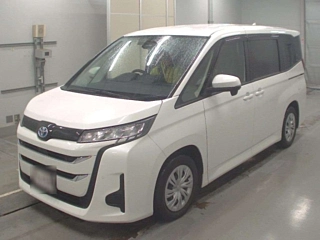 TOYOTA NOAH 2022
