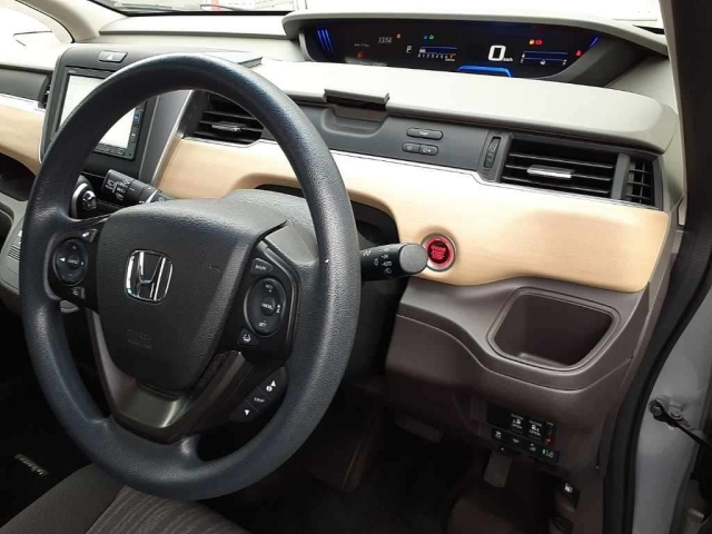 HONDA FREED 2018