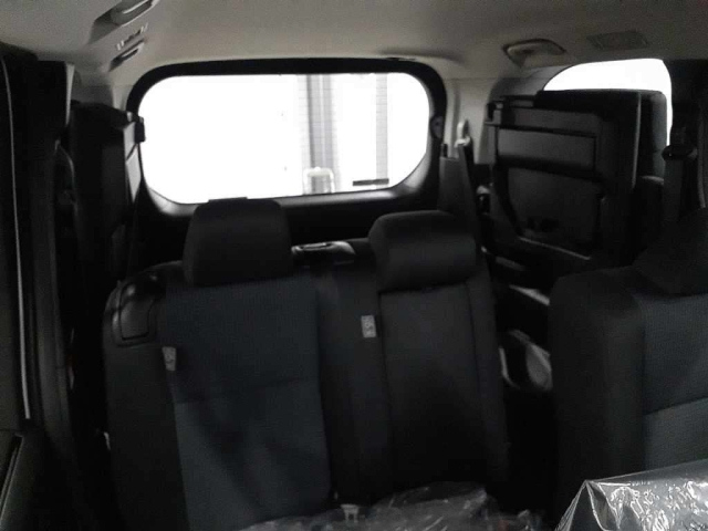 TOYOTA NOAH 2022