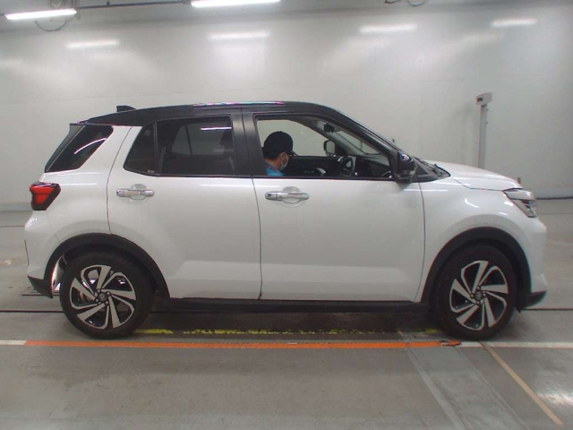 TOYOTA RAIZE 2020