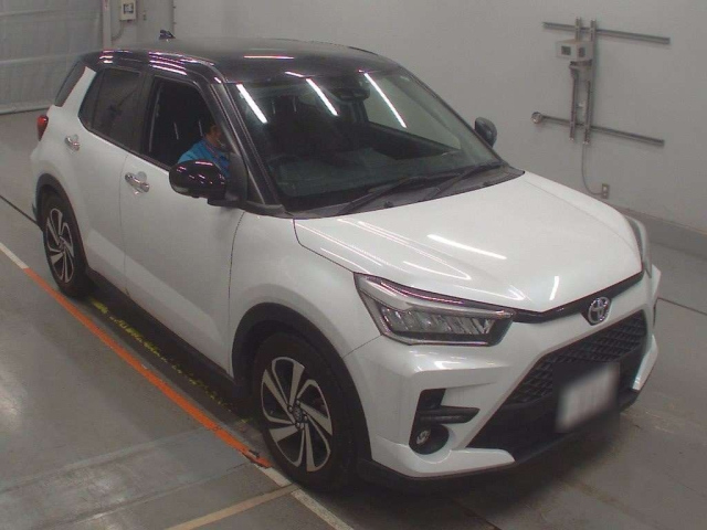 TOYOTA RAIZE 2020