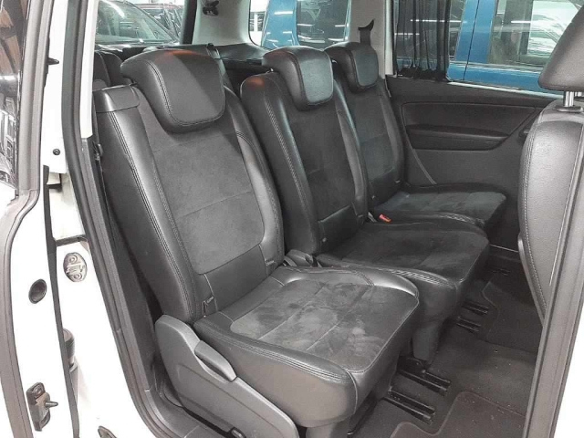 VOLKSWAGEN SHARAN 2012