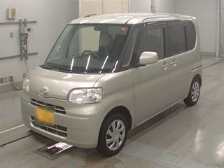 DAIHATSU TANTO 2012