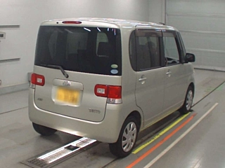 DAIHATSU TANTO 2012