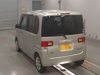 DAIHATSU TANTO 2012