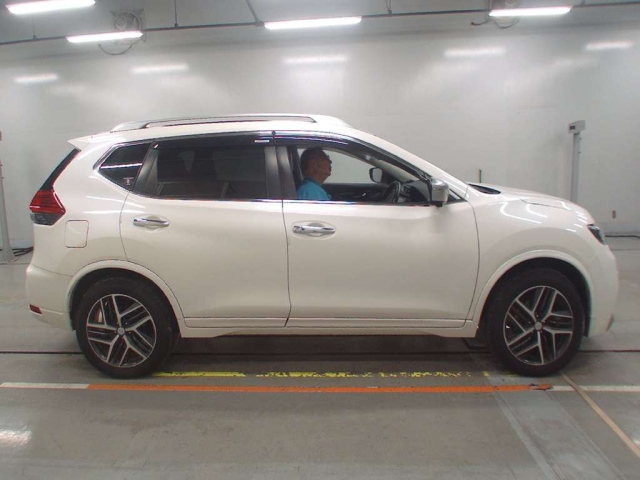NISSAN X-TRAIL 2021