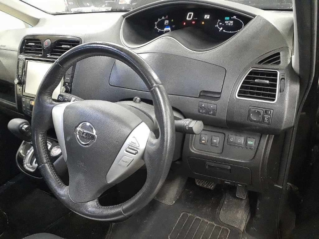 NISSAN SERENA 2014