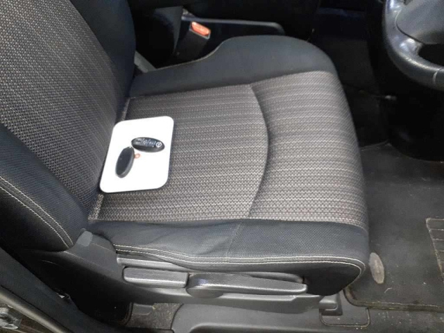 NISSAN SERENA 2014