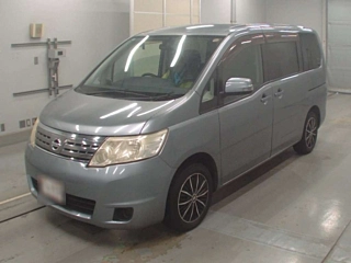 NISSAN SERENA 2010