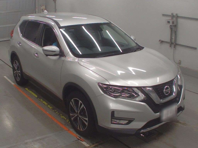 NISSAN X-TRAIL 2018