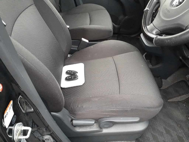 SUZUKI SOLIO 2011