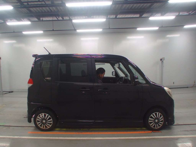 SUZUKI SOLIO 2011