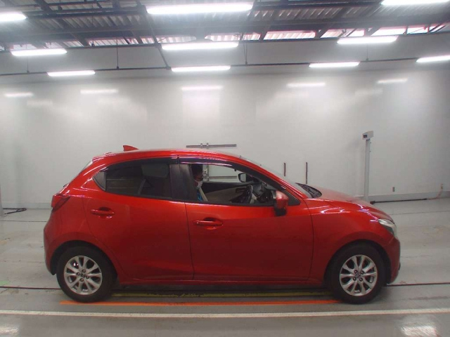 MAZDA DEMIO 2014