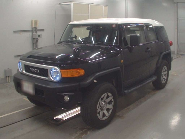 TOYOTA FJ CRUISER 2015